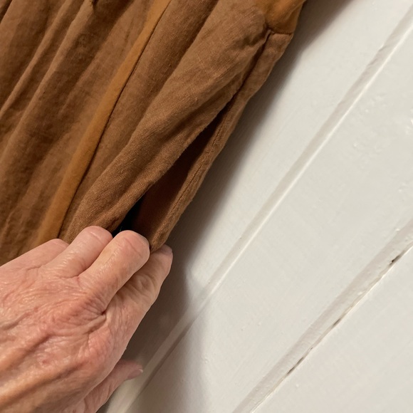 New FLAX Medium Top and Skirt Set - Picture 4 of 10